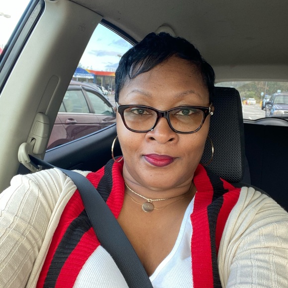 Meet your Posher, Latonya - Picture 1 of 1